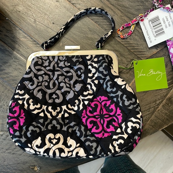 Vera Bradley Handbags - nwt vera bradley purse